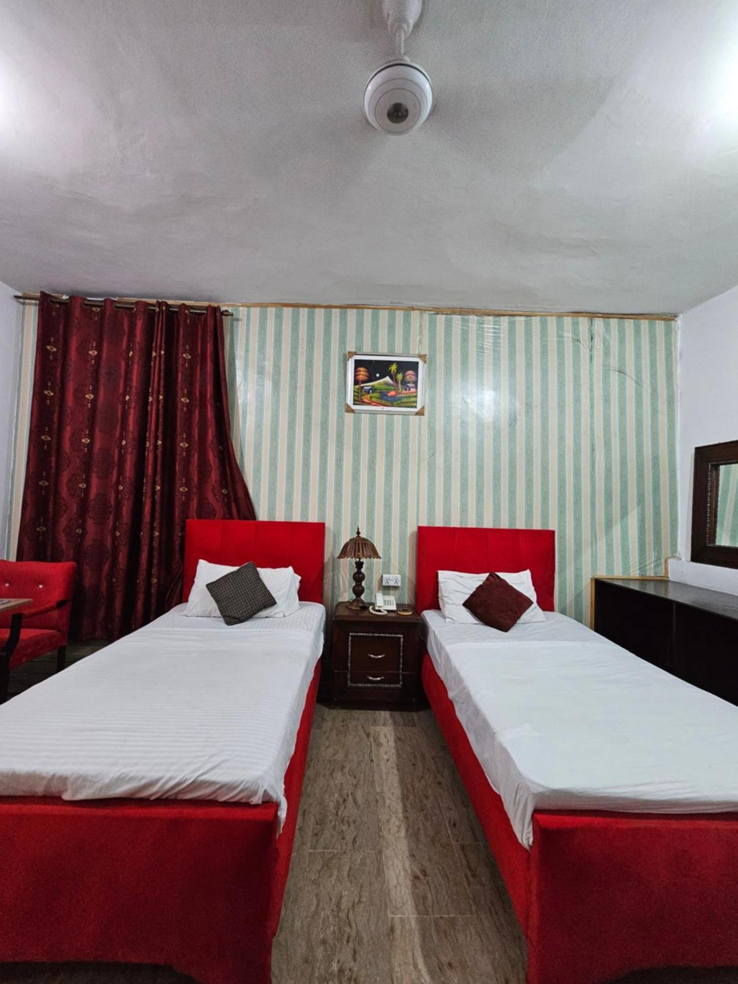Hotel Tulip Inn, Gulberg Λαχόρη Εξωτερικό φωτογραφία