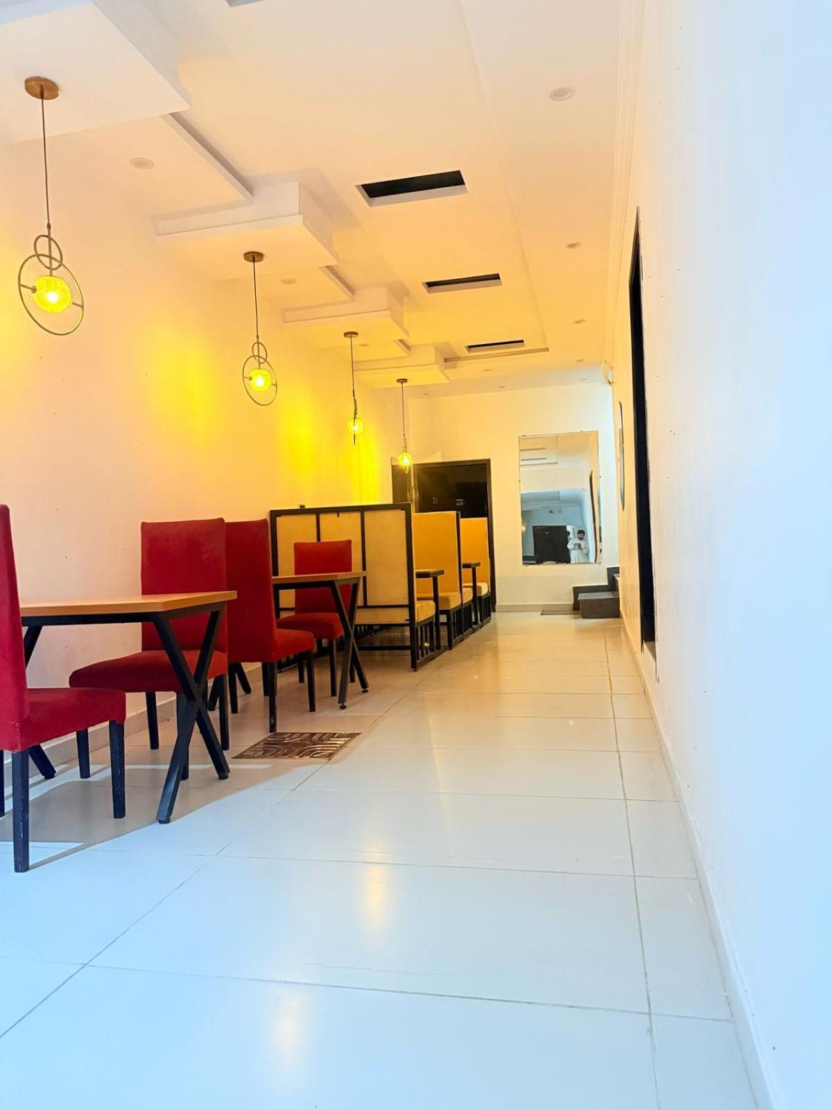 Hotel Tulip Inn, Gulberg Λαχόρη Εξωτερικό φωτογραφία